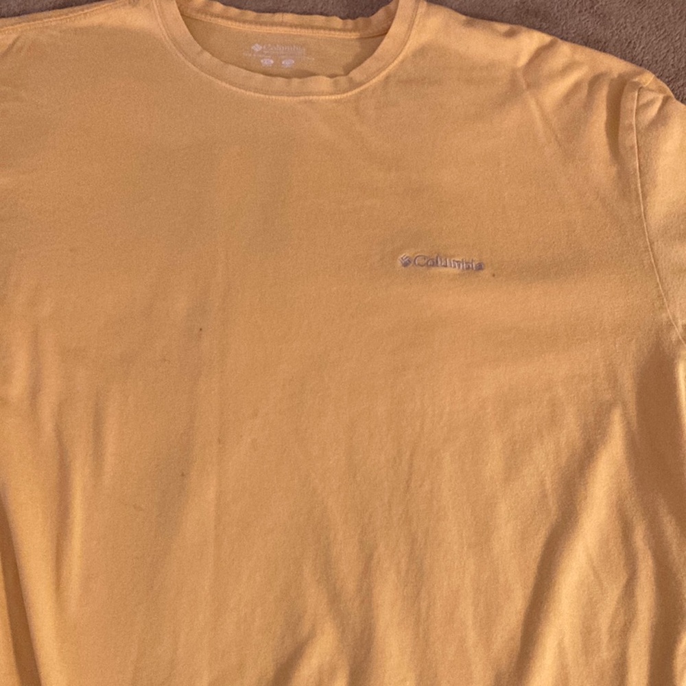 Columbia tshirt